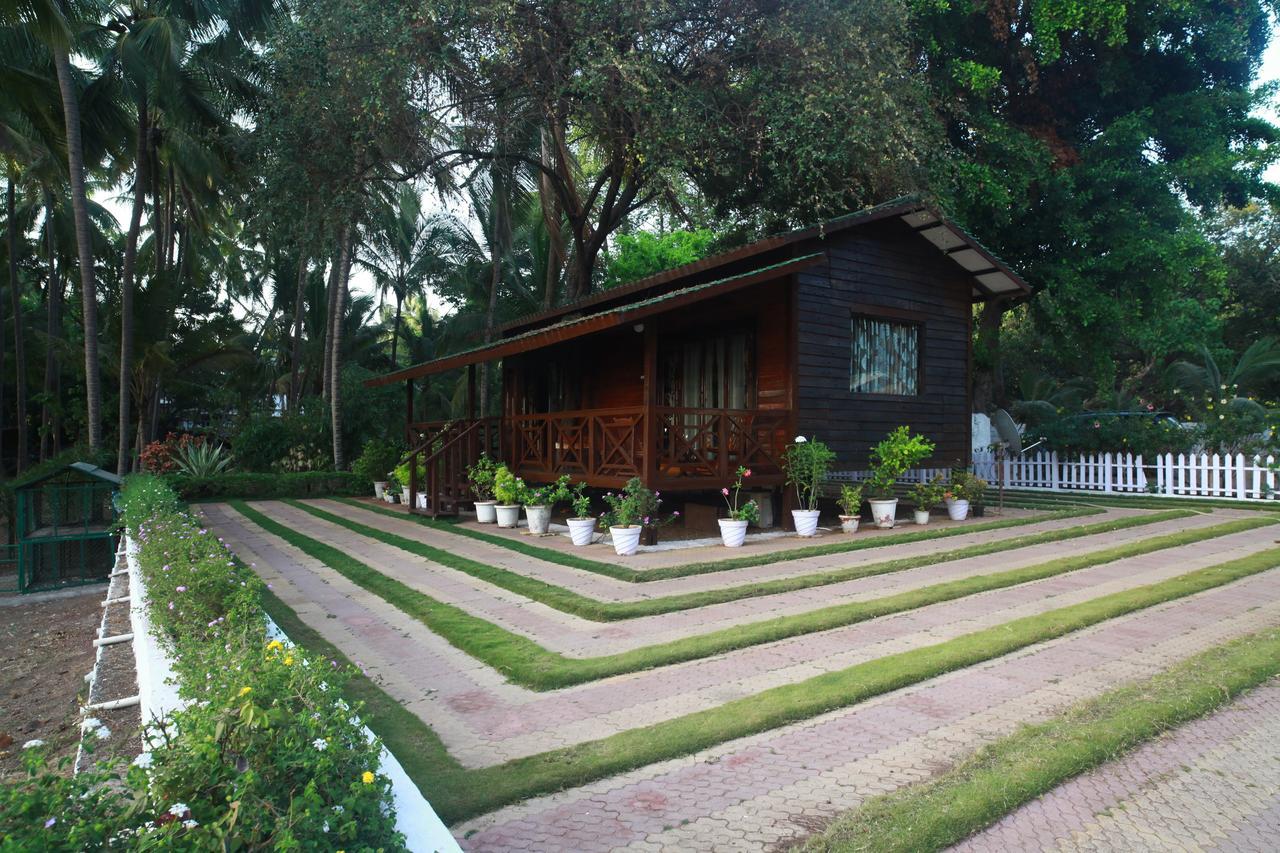 Saffronstays Little Paradise, Murud Exterior photo