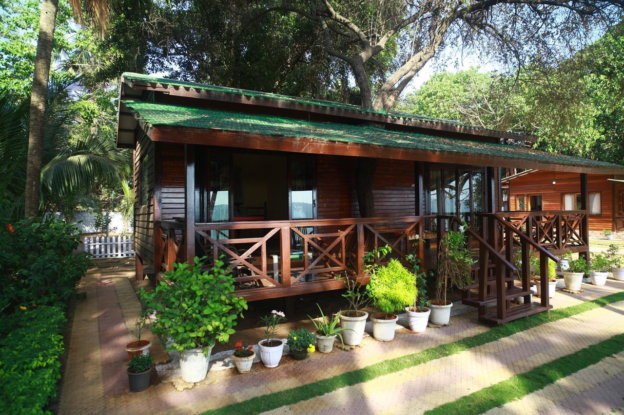 Saffronstays Little Paradise, Murud Exterior photo
